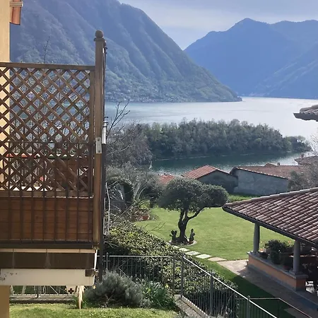 Lo Scorcio Sul شقة